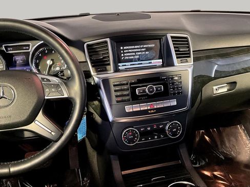 Used 2015 Mercedes-Benz ML 350 4MATIC image 6