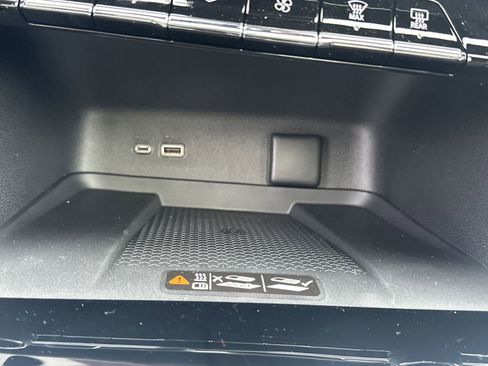 New 2026 Chevrolet Traverse LT w/ Sun and Wheel Package image 11