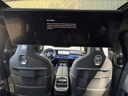 Used 2025 BMW 740i w/ Premium Package RWD image 46