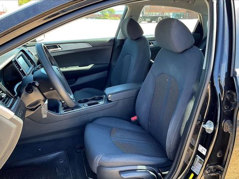 Used 2019 Hyundai Sonata SE image 10