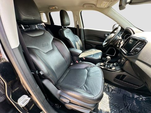 Used 2019 Jeep Compass Limited AWD/4WD image 29