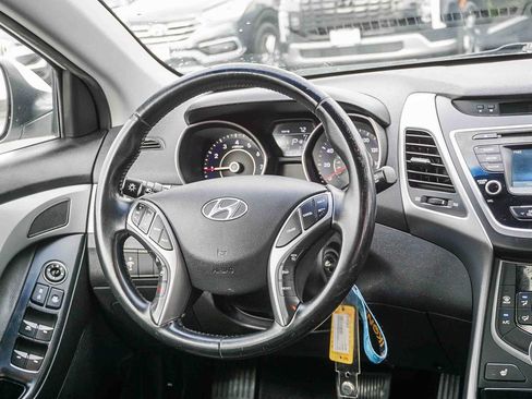 Used 2014 Hyundai Elantra Limited FWD image 17