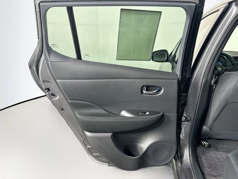 Used 2024 Nissan Leaf S FWD image 26