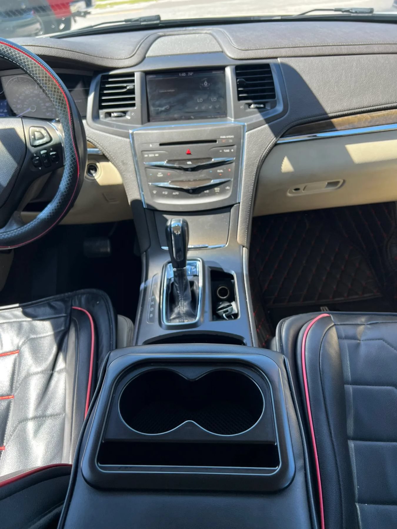 Used 2014 Lincoln MKS FWD image 12