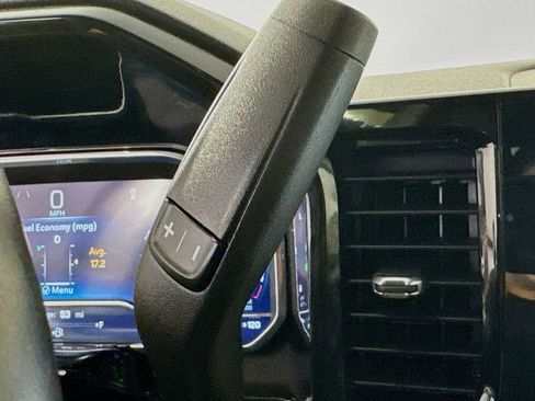 Used 2023 Chevrolet Silverado 1500 LT RWD image 21