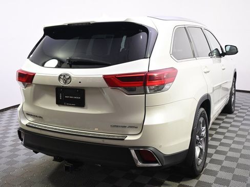 Used 2017 Toyota Highlander Limited Platinum w/ Protection Package #3 AWD/4WD image 6