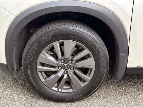 Used 2024 Nissan Pathfinder SV AWD/4WD image 10
