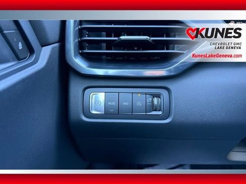 New 2026 GMC Acadia AT4 w/ LPO, Floor Liner Package image 46