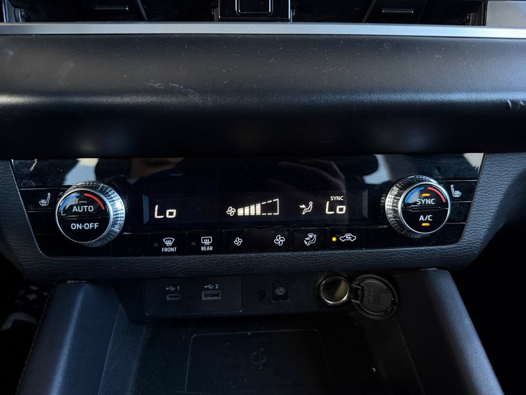 Used 2024 Mitsubishi Outlander SE FWD image 17