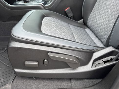 Used 2021 Chevrolet Colorado Z71 RWD image 17