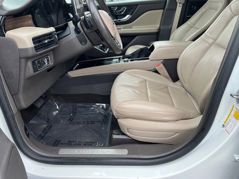 Used 2020 Lincoln Corsair Reserve w/ Equipment Group 201A image 18