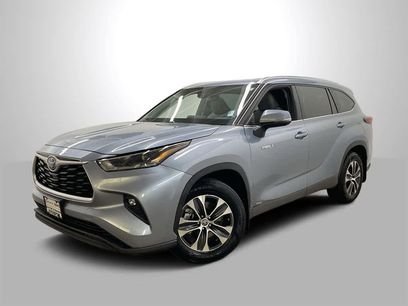 Used 2021 Toyota Highlander XLE