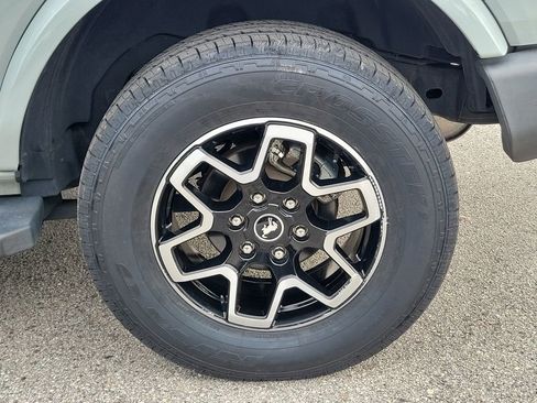 Used 2022 Ford Bronco Outer Banks image 6