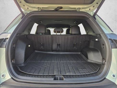 Used 2025 Chevrolet Equinox LT w/ Convenience Package II FWD image 6