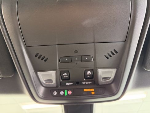 Used 2019 Cadillac XT4 Premium Luxury image 28