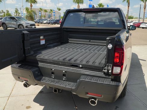 New 2026 Honda Ridgeline Black Edition image 8