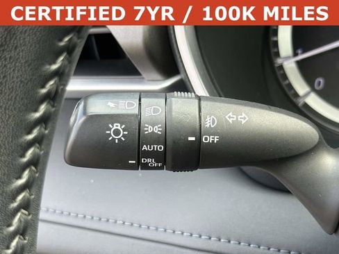 Used 2023 Toyota Highlander XLE AWD/4WD image 27