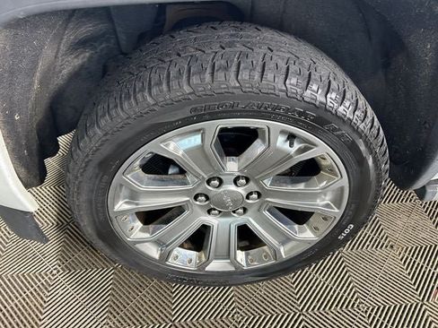 Used 2017 GMC Sierra 1500 Denali w/ Denali Ultimate Package AWD/4WD image 11