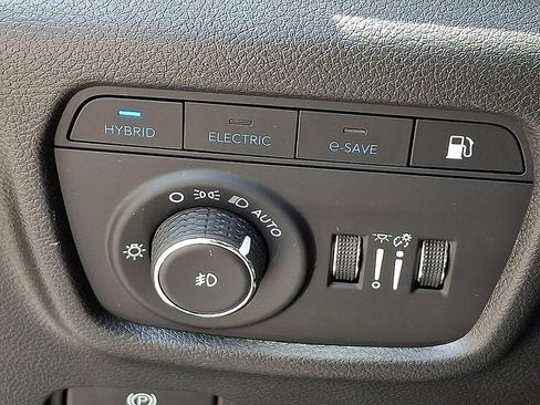 Used 2024 Jeep Grand Cherokee Limited 4xe AWD/4WD image 25