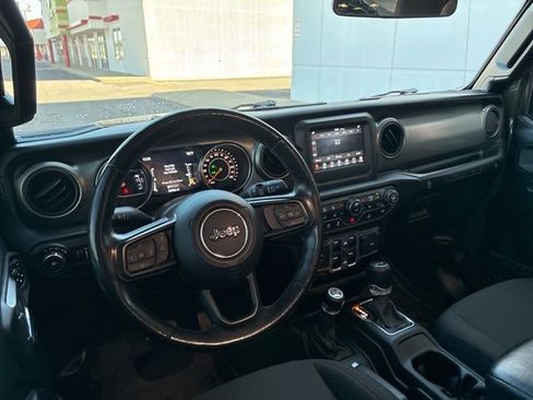 Used 2021 Jeep Wrangler Unlimited Sport image 30
