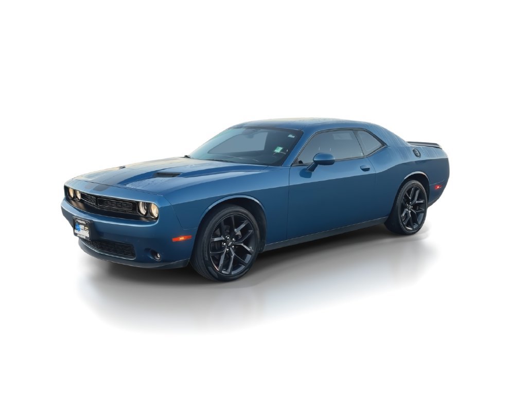 Used 2023 Dodge Challenger SXT w/ Blacktop Package RWD image 4