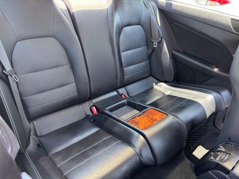 Used 2010 Mercedes-Benz E 550 Coupe image 15