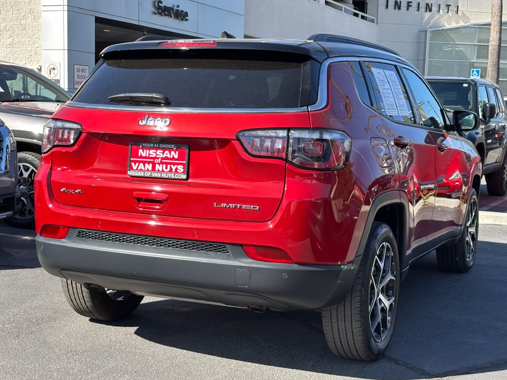 Used 2025 Jeep Compass Limited AWD/4WD image 8