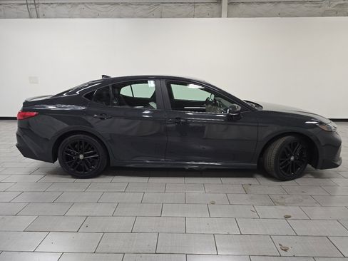 Certified 2025 Toyota Camry SE image 18