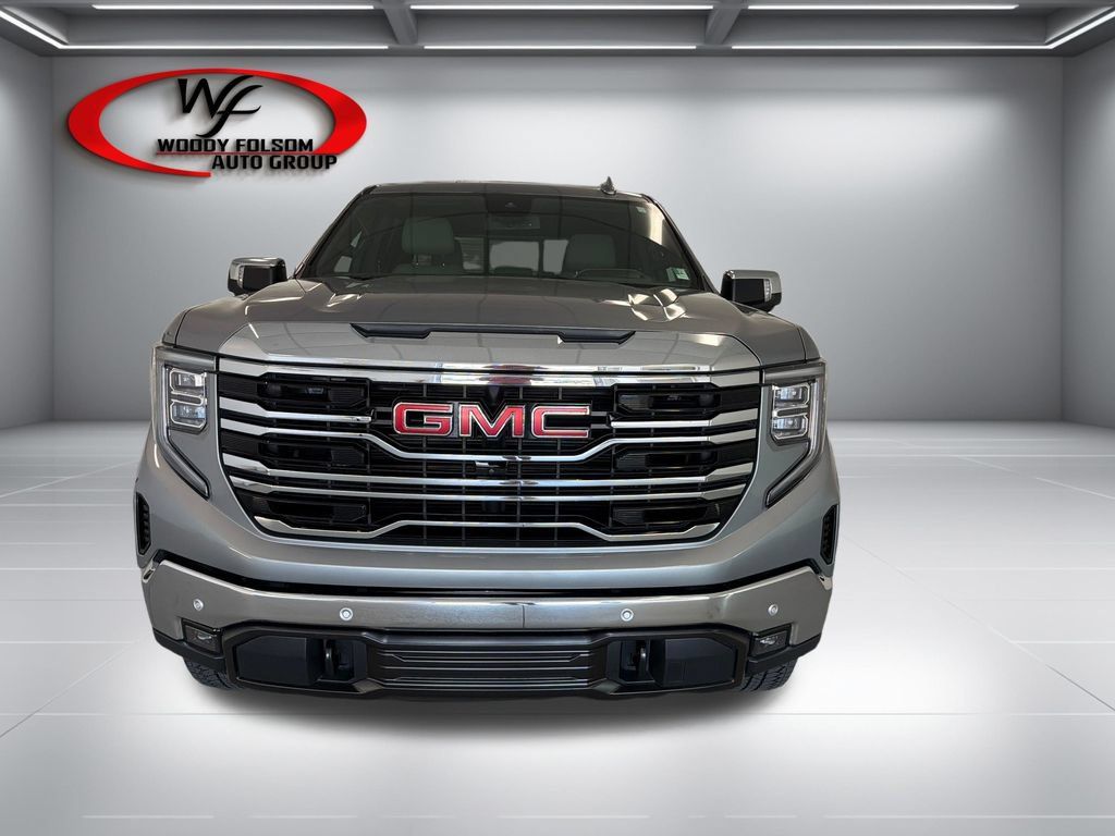 Used 2024 GMC Sierra 1500 SLT w/ SLT Premium Plus Package AWD/4WD image 2