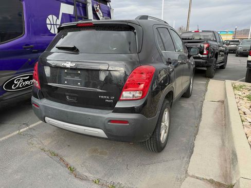 Used 2016 Chevrolet Trax LT w/ LT Convenience Package image 7