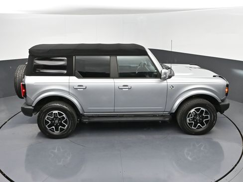 Used 2021 Ford Bronco Outer Banks image 44