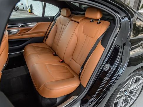 Used 2019 BMW 740i xDrive w/ M Sport Package image 45