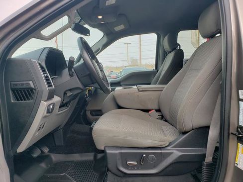 Used 2018 Ford F150 XLT w/ Equipment Group 302A Luxury image 9