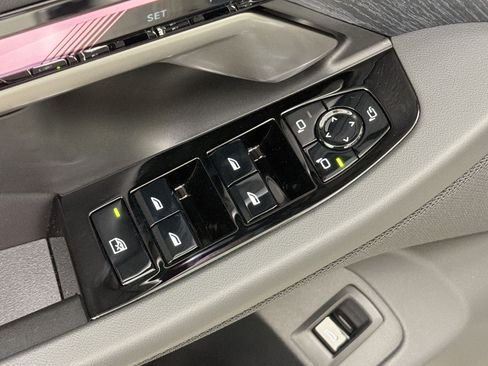 New 2027 BMW 530i RWD image 20
