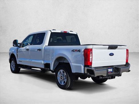 Used 2025 Ford F250 XLT image 8