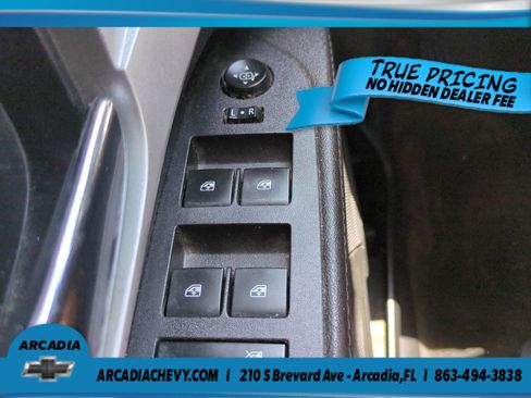 Used 2017 Chevrolet Equinox LT FWD image 21