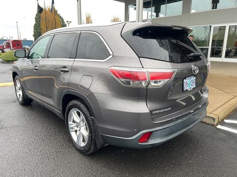 Used 2016 Toyota Highlander Limited Platinum AWD/4WD image 11