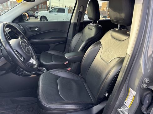 Used 2021 Jeep Compass Limited image 30