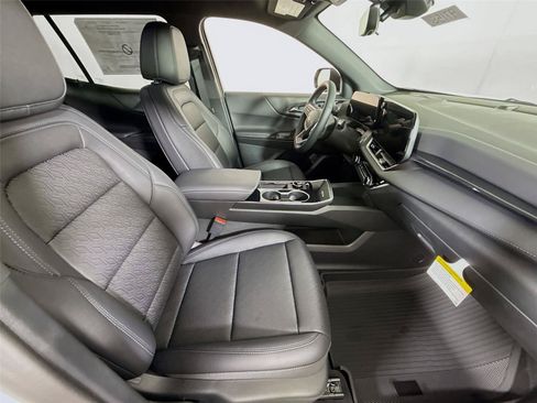 New 2026 Chevrolet Equinox LT w/ Convenience Package II AWD/4WD image 20