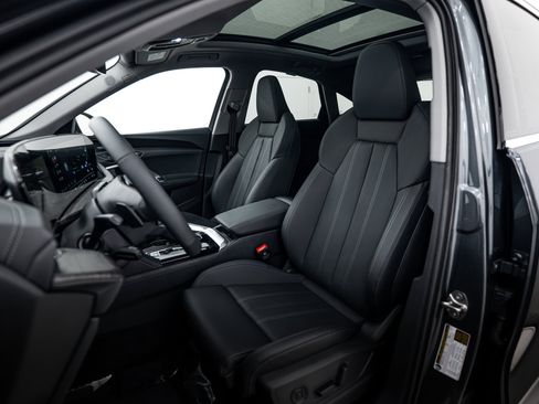 New 2025 Audi Q5 Premium Plus image 15