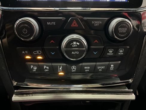 Used 2021 Jeep Grand Cherokee High Altitude AWD/4WD image 31