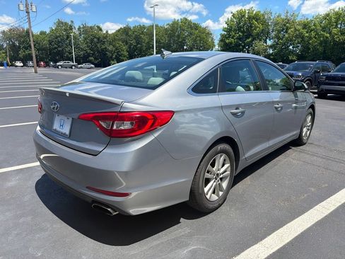 Used 2015 Hyundai Sonata SE FWD image 5