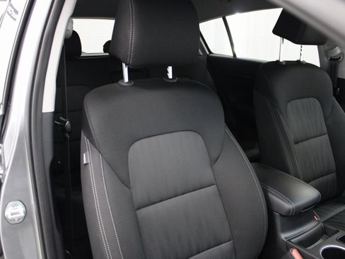 Used 2022 Kia Sportage LX image 31