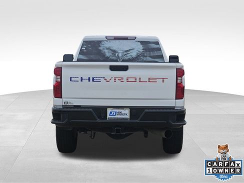 Used 2024 Chevrolet Silverado 2500 Custom w/ Custom Value Package image 8