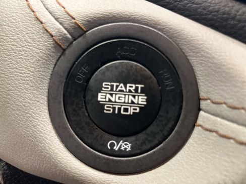 Used 2024 Dodge Durango R/T w/ Blacktop Package AWD/4WD image 18