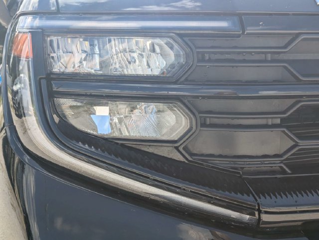 Used 2025 Ford Expedition Active AWD/4WD image 9