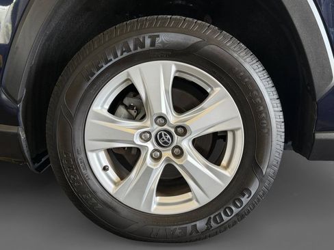 Used 2020 Toyota RAV4 XLE FWD image 15