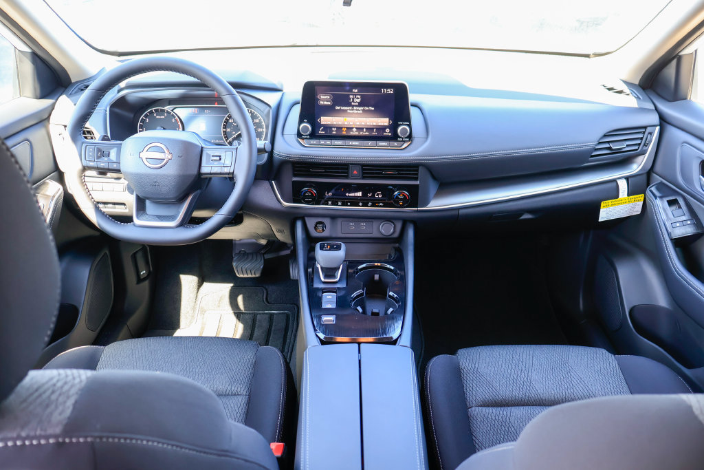 New 2026 Nissan Rogue SV FWD image 6