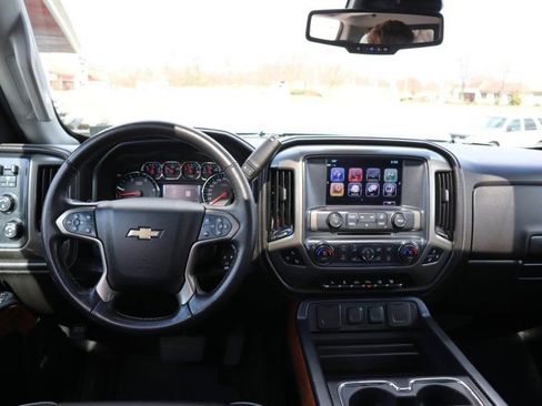 Used 2018 Chevrolet Silverado 3500 High Country w/ Duramax Plus Package image 12