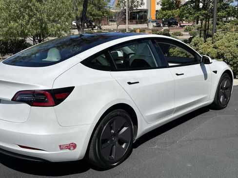 Used 2023 Tesla Model 3 Standard Range image 38